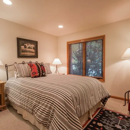Abode In Deer Lake Village At Deer Valley